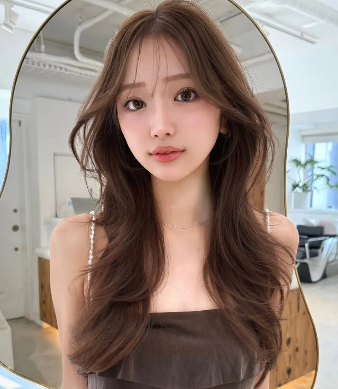 シースルーバング×顔まわりレイヤー