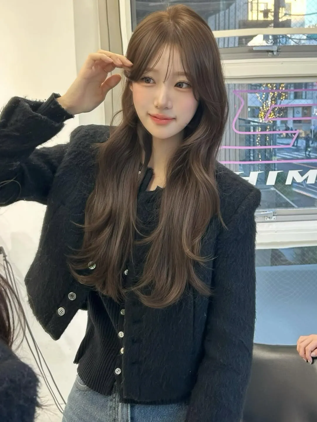 シースルーバング×ゆる巻きロングレイヤー