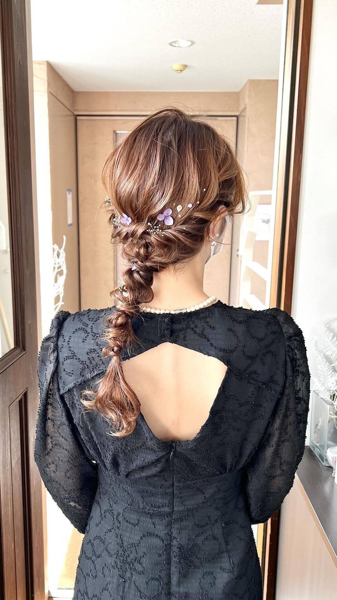 ロングヘアのゆるふわ大人可愛い結婚式お呼ばれヘアセット