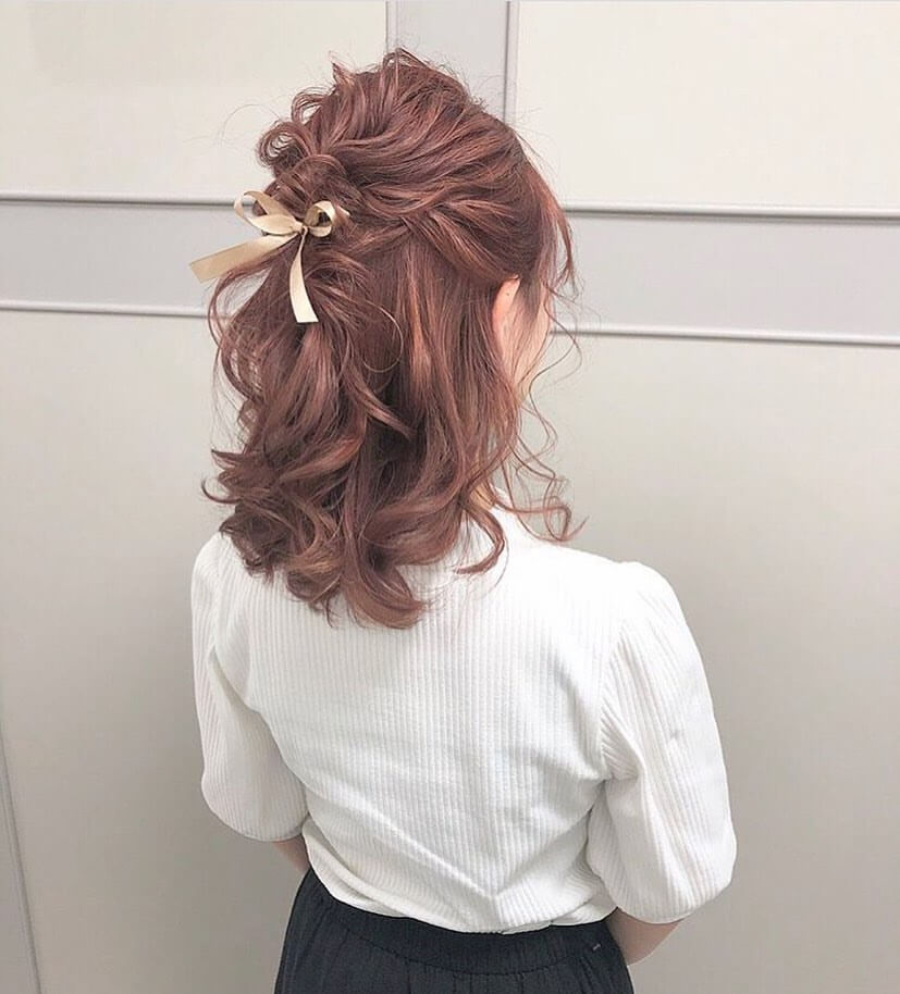 ミディアムのゆるふわハーフアップヘアアレンジ